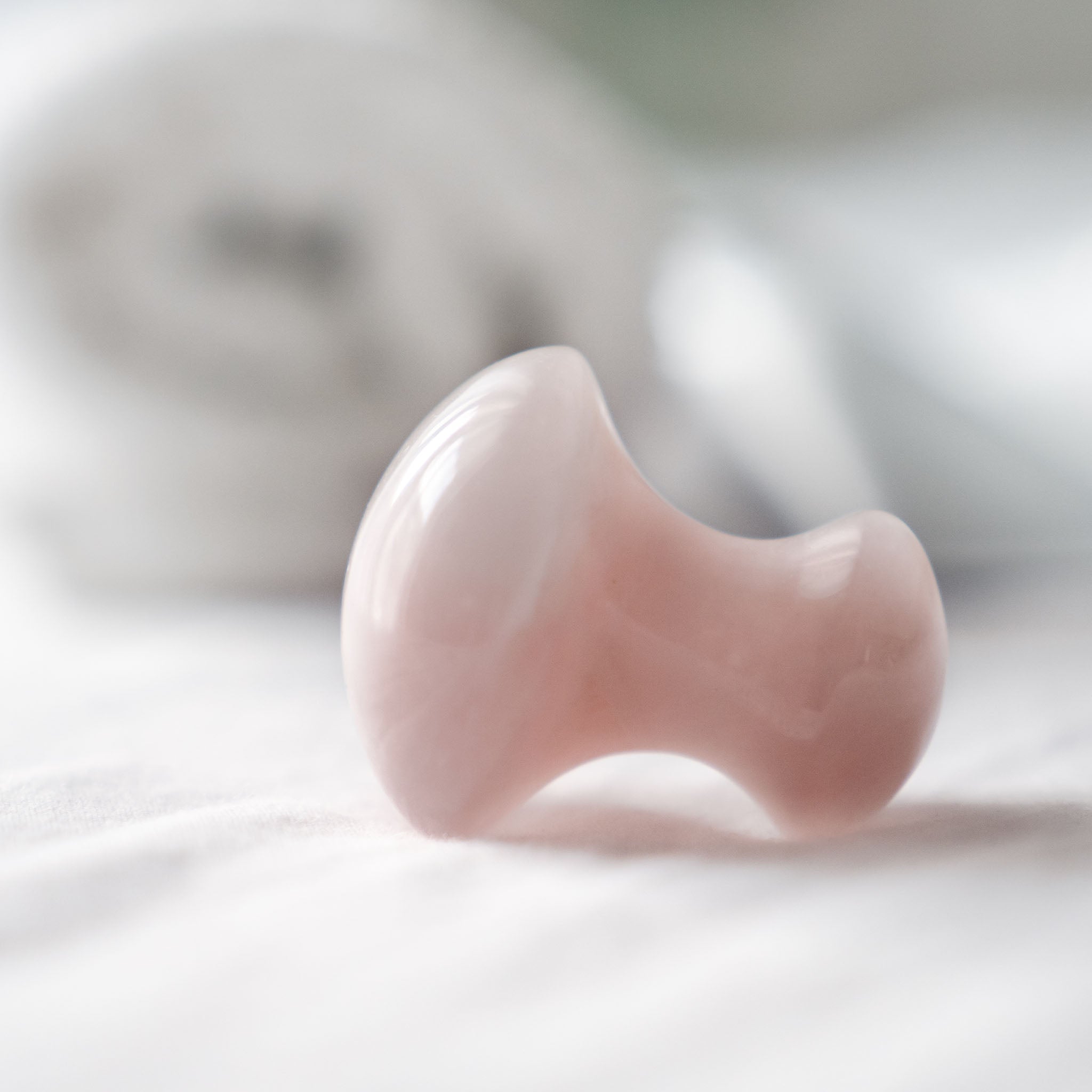 Piedra de masaje Gua Sha con forma de hongo